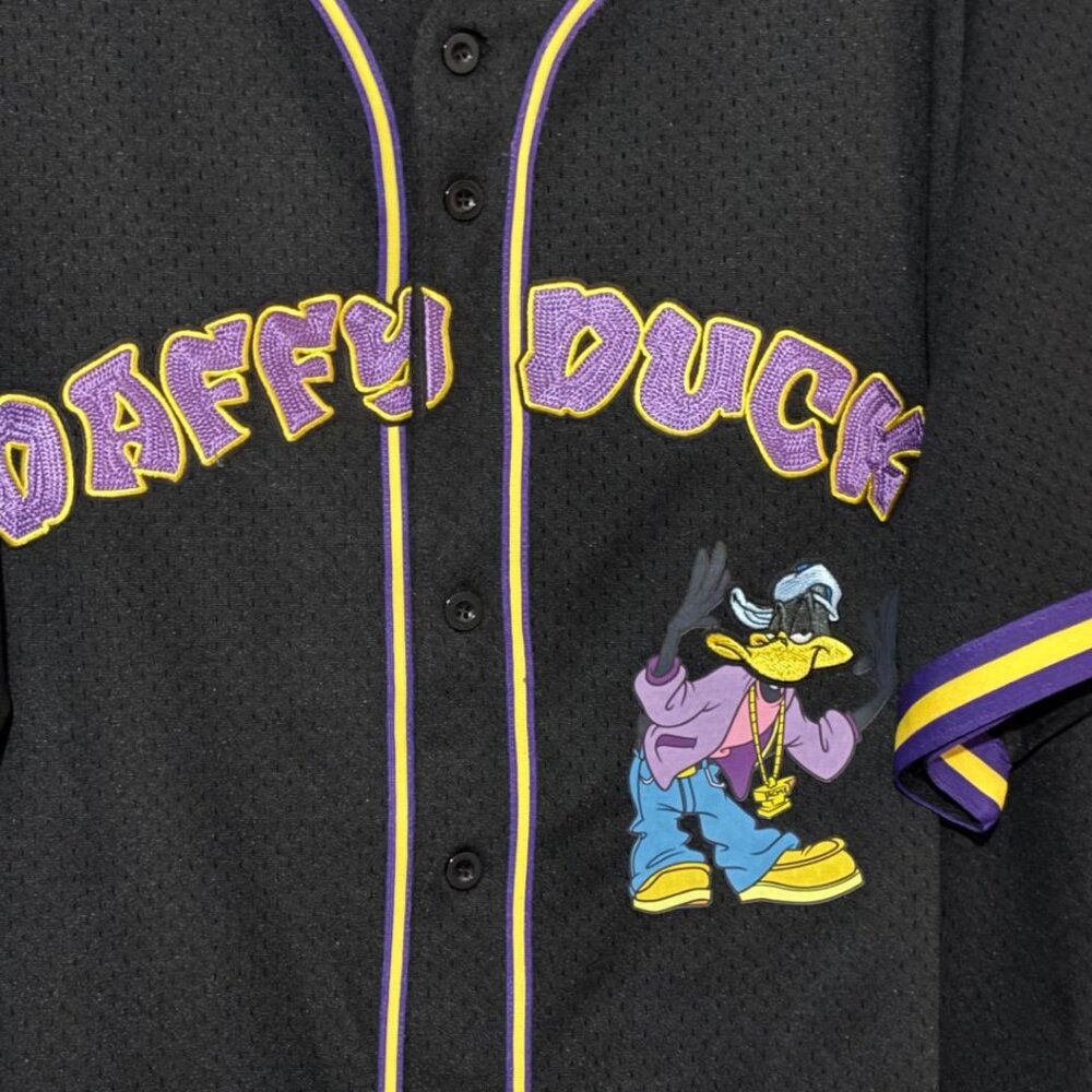 NWOT Men's Looney Tunes Daffy Freeze Max Hip Hop Button Up Baseball Jersey SZ 3X - Picture 5 of 16